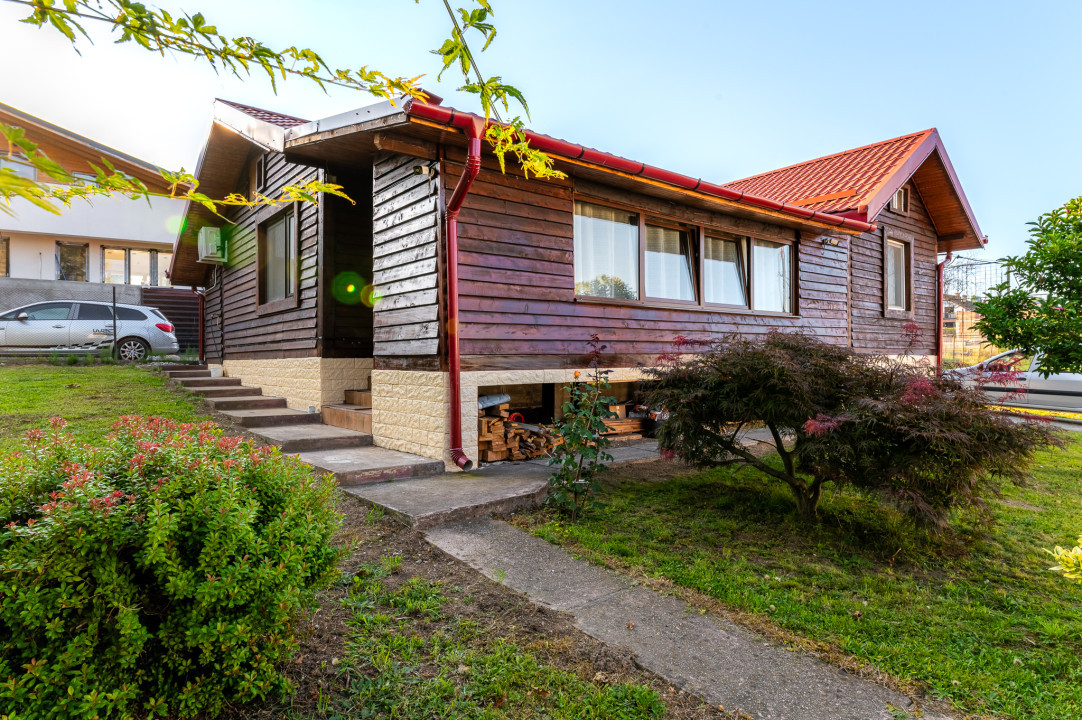 Cabană / casă de vacanță superba de vânzare în Tocile - 1200 MP teren