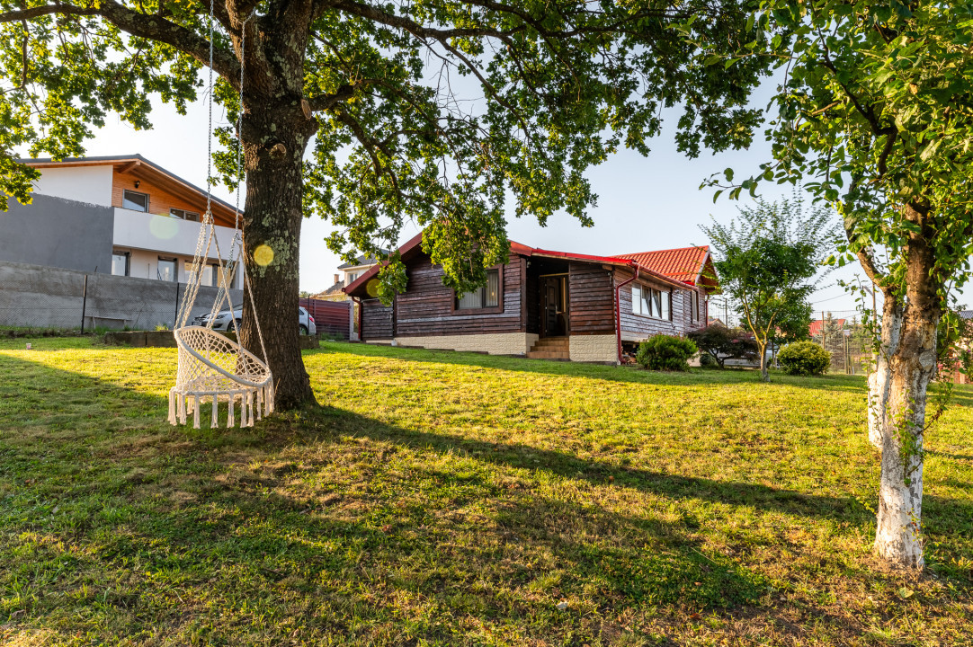 Cabană / casă de vacanță superba de vânzare în Tocile - 1200 MP teren