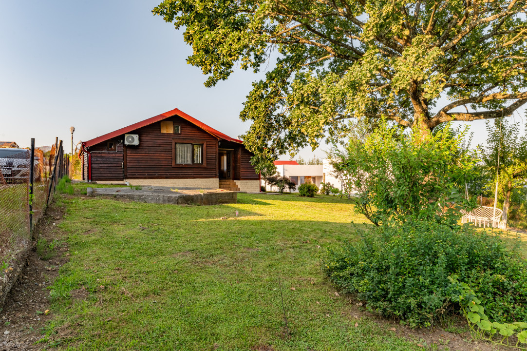 Cabană / casă de vacanță superba de vânzare în Tocile - 1200 MP teren