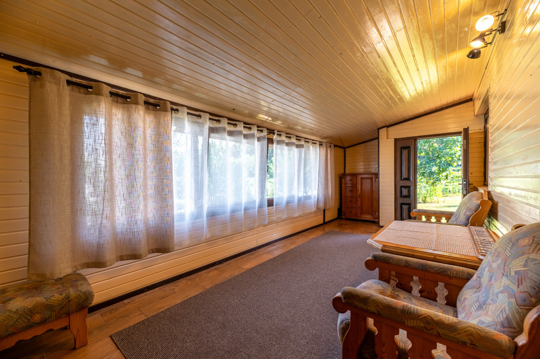 Cabană / casă de vacanță superba de vânzare în Tocile - 1200 MP teren