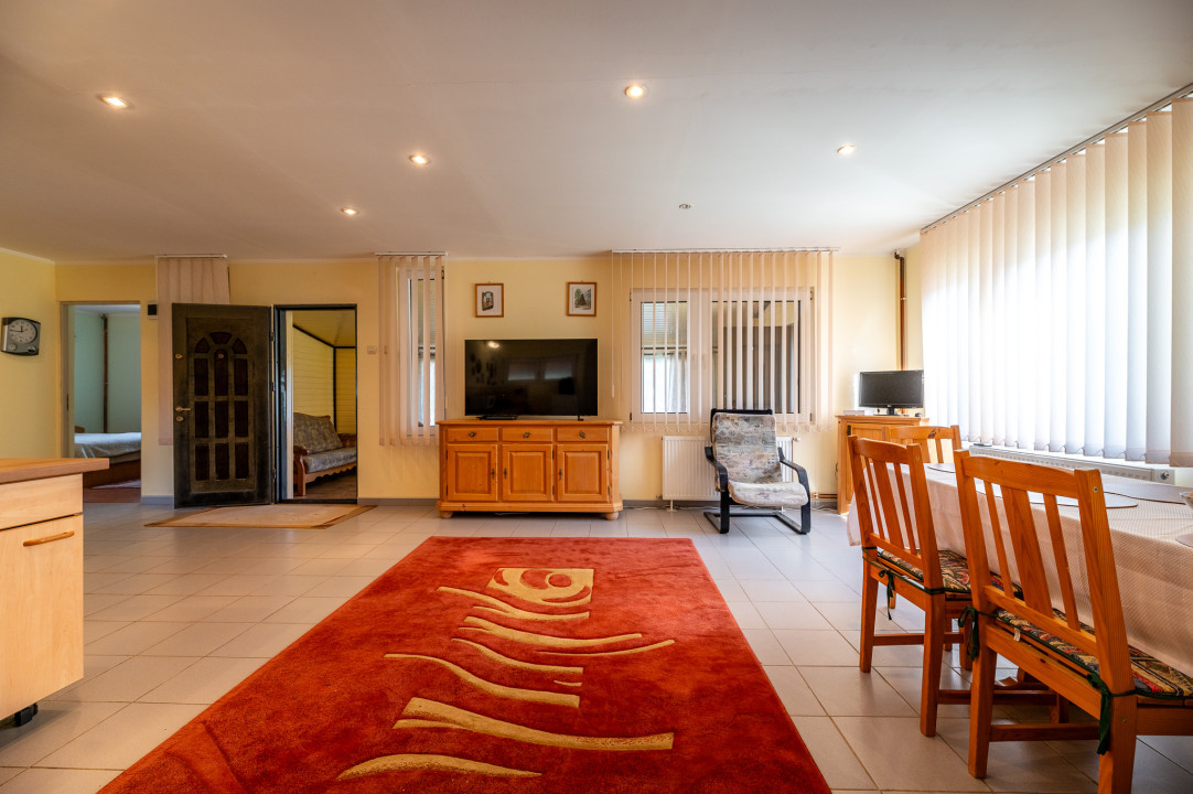 Cabană / casă de vacanță superba de vânzare în Tocile - 1200 MP teren