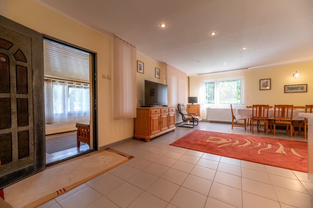 Cabană / casă de vacanță superba de vânzare în Tocile - 1200 MP teren