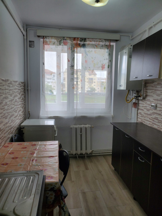 Apartament 2 camere ,proaspăt renovat, Cireșica
