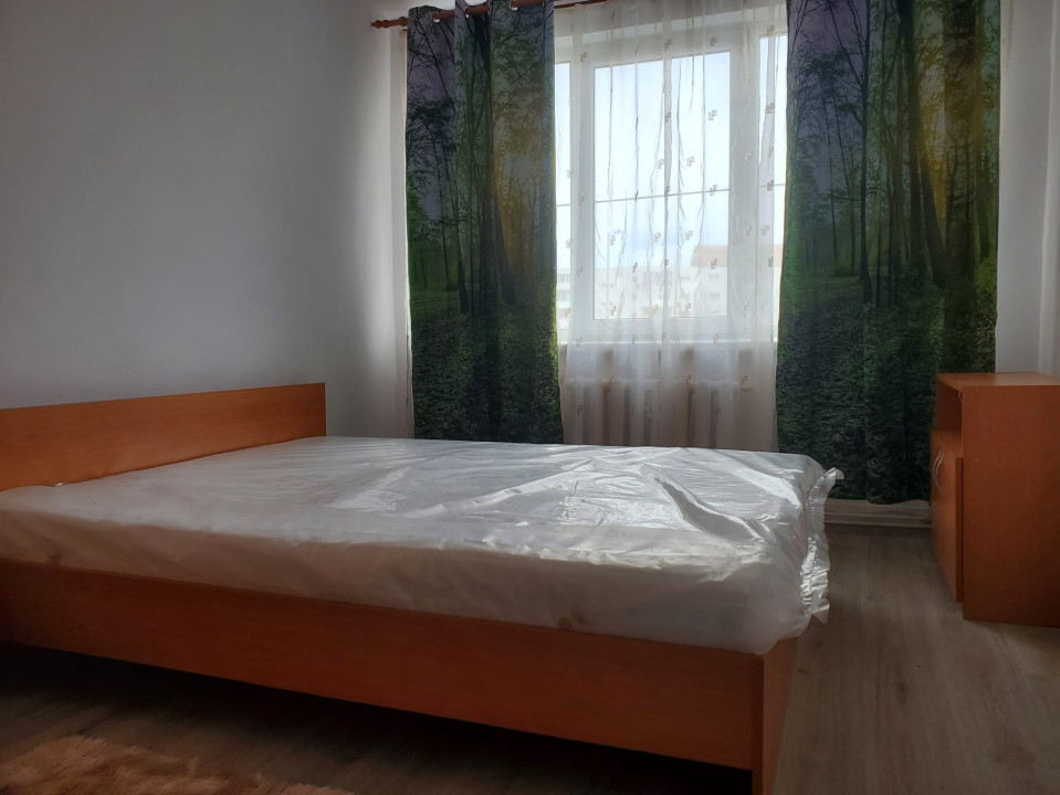 Apartament 2 camere ,proaspăt renovat, Cireșica