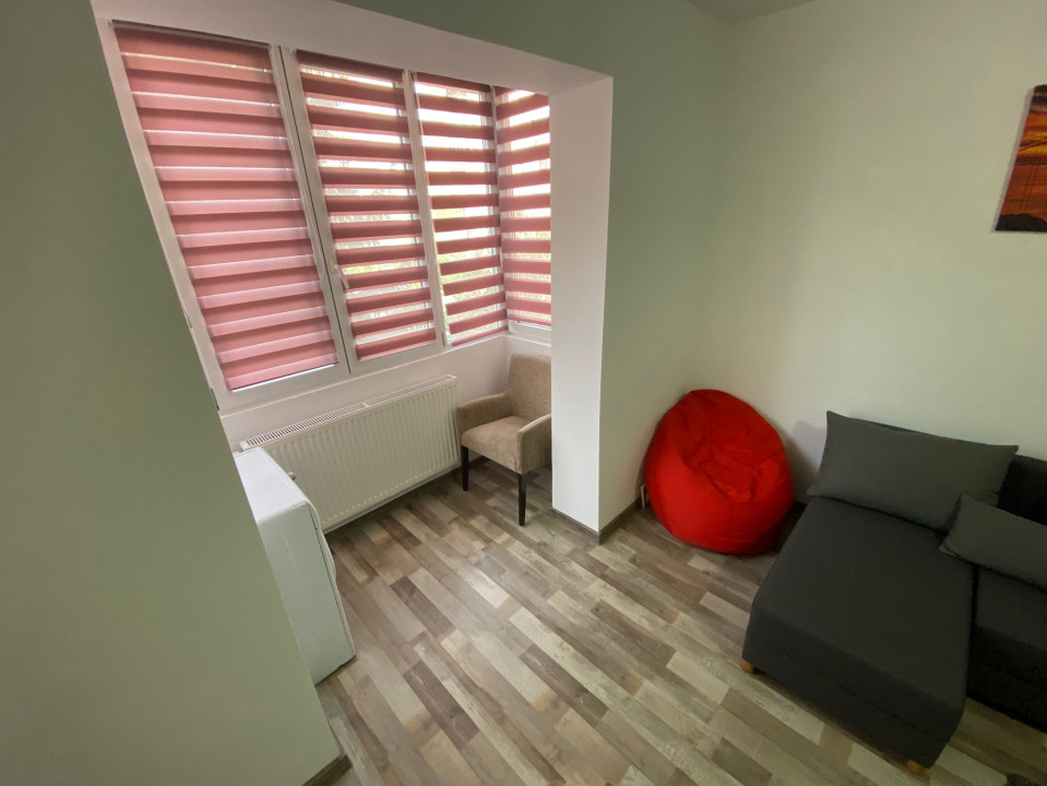 Apartament 2 camere de închiriat - V. Aaron