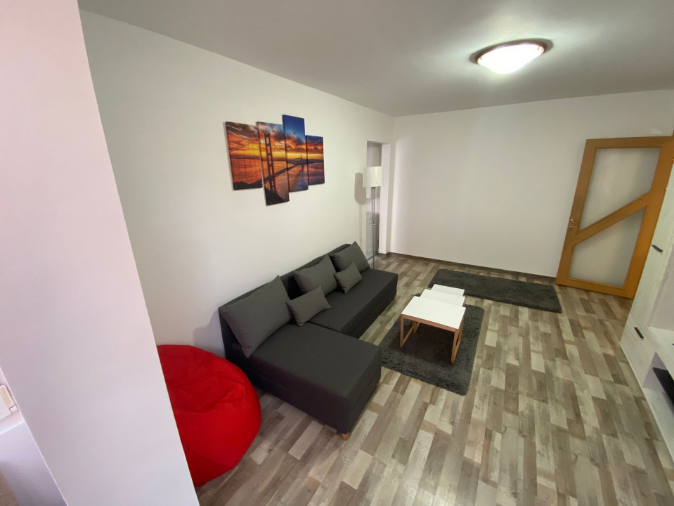 Apartament 2 camere de închiriat - V. Aaron