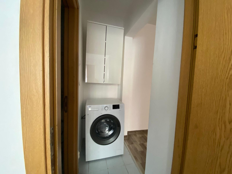 Apartament 2 camere de închiriat - V. Aaron