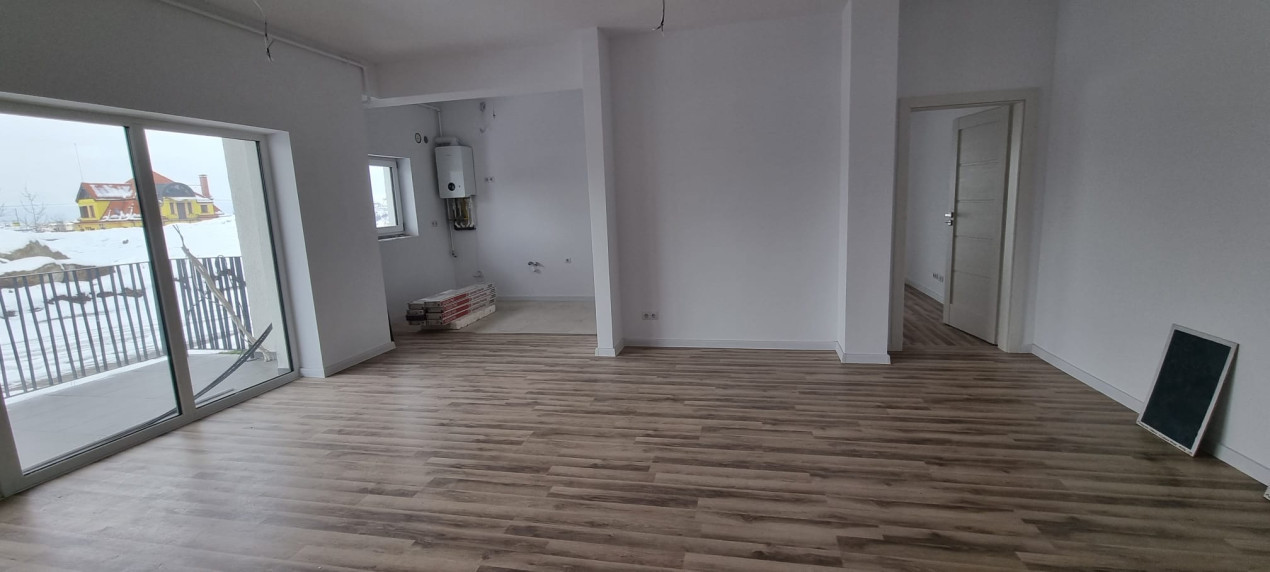 Apartament cu destinatie spatiu comercial - Zona Parcul Sub Arini