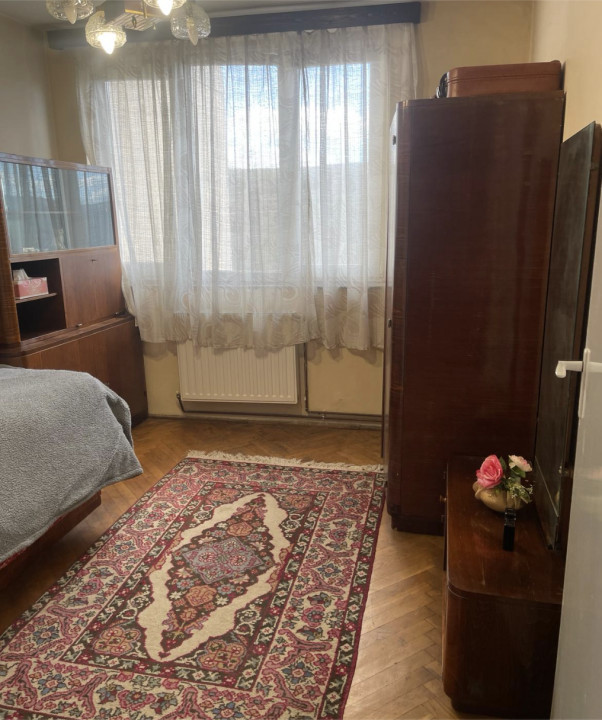 Apartment generos cu 3 camere decom. de vânzare în Dambu / Tg.Mures