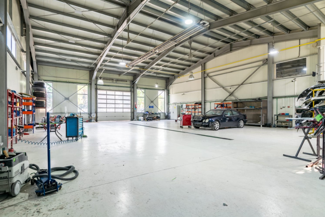 Showroom - Service auto cu structură metalică și dotări avansate 