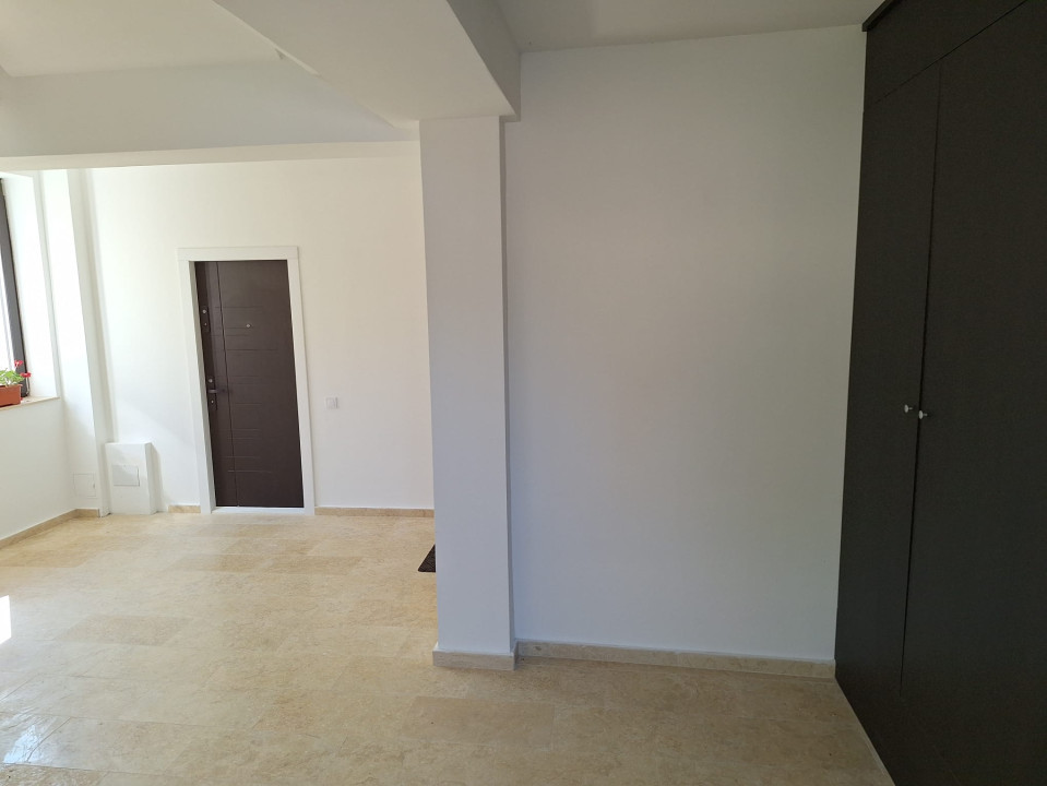 Apartament cu 3 Camere, 87 mp utili, terasa 50 mp, An 2022