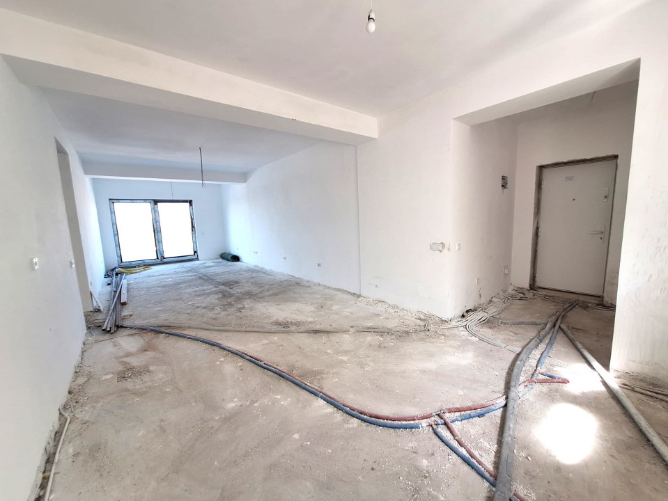 Apartament cu 3 Camere, 87 mp utili, terasa 50 mp, An 2022